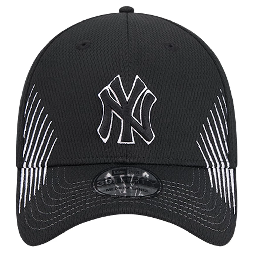 Men's New Era Black York Yankees Active Dash Mark 39THIRTY Flex Hat