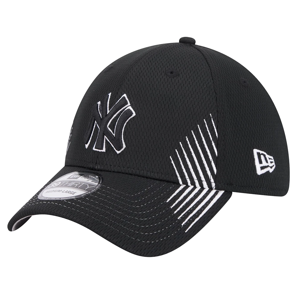 Men's New Era Black York Yankees Active Dash Mark 39THIRTY Flex Hat