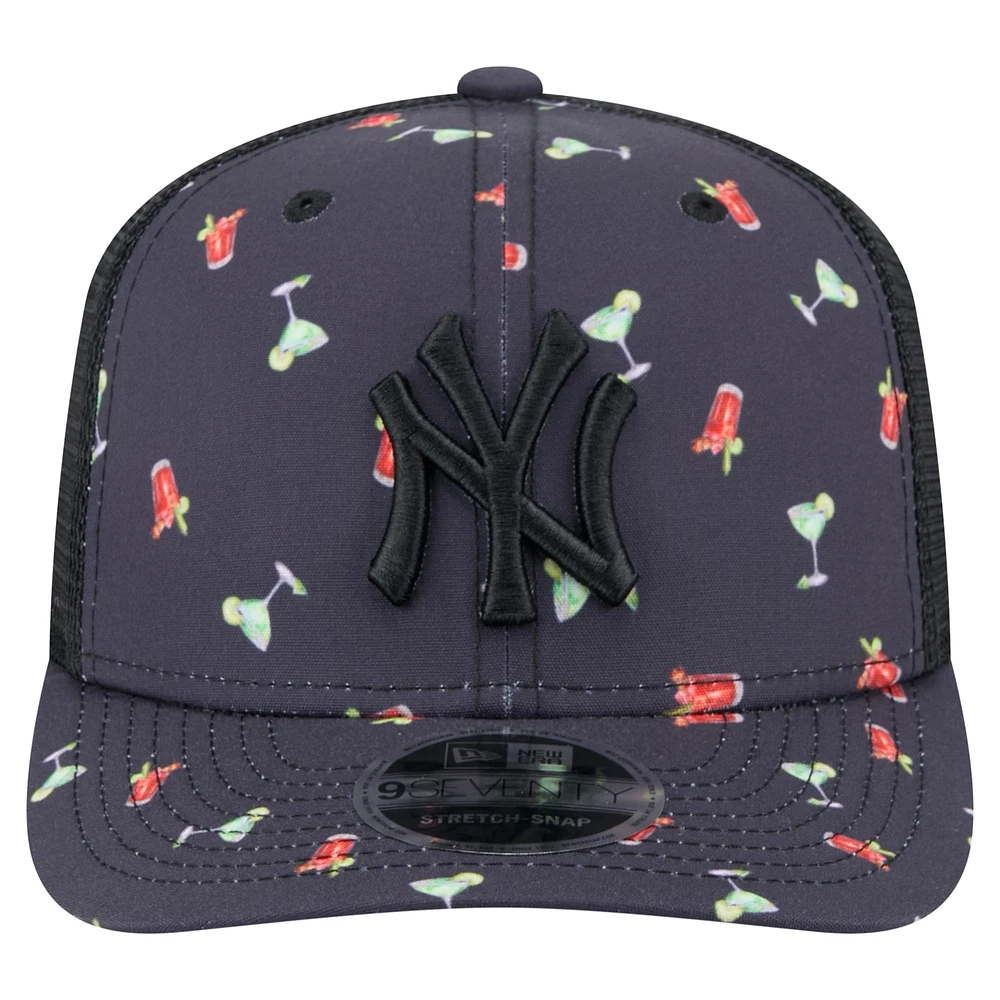 Men's New Era Black New York Yankees Adventure Drinks Pattern 9SEVENTY Stretch-Snap Hat