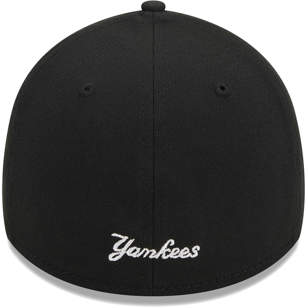 Men's New Era Black York Yankees Logo 39THIRTY Flex Hat