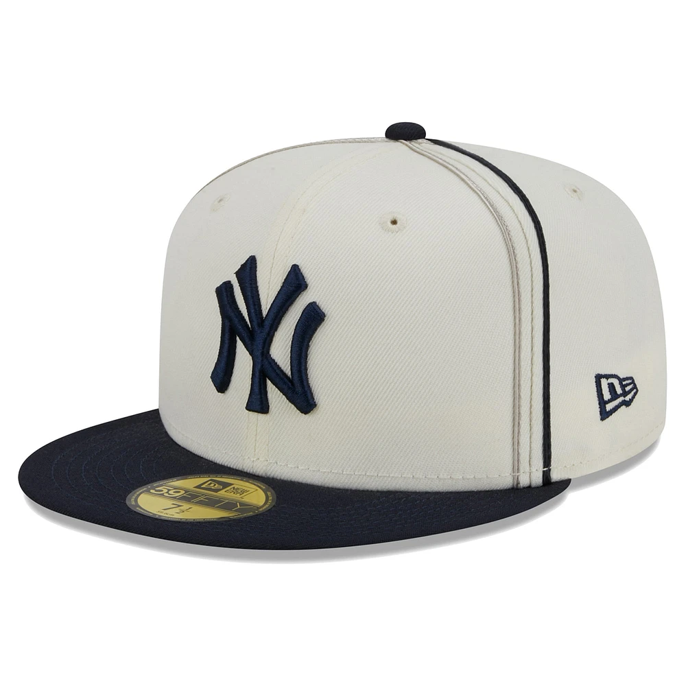 Casquette ajustée New Era York Yankees Chrome Sutash 59FIFTY crème/bleu marine pour homme