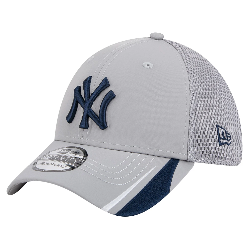 Casquette Flex-Fit Linear 39THIRTY New Era grise pour homme des Yankees de York