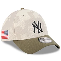 Men's New Era Light Beige/Olive York Yankees 2025 Armed Forces Day 39THIRTY Flex Hat