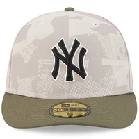 Men's New Era Light Beige/Olive York Yankees 2025 Armed Forces Day 59FIFTY Fitted Hat