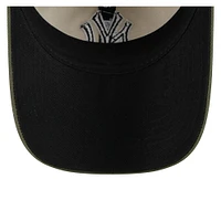 Casquette ajustable 9TWENTY pour homme New Era beige clair/olive, motif Armed Forces Day 2025 des Yankees de New York