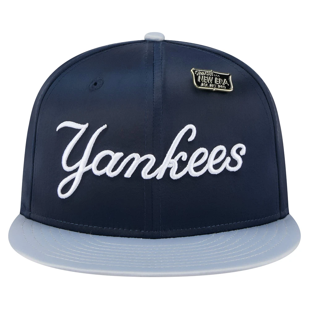 Casquette ajustée New Era 59FIFTY en satin bleu marine/gris des Yankees de York pour homme