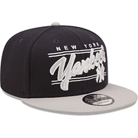 Casquette New Era bleu marine/gris New York Yankees Team Script 9FIFTY réglable Snapback pour homme