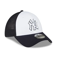 Men's New Era  Navy/White York Yankees 2023 On-Field Batting Practice 39THIRTY Flex Hat