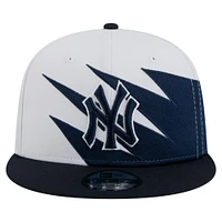 Men's New Era Navy/White New York Yankees Jagged 9FIFTY Snapback Hat