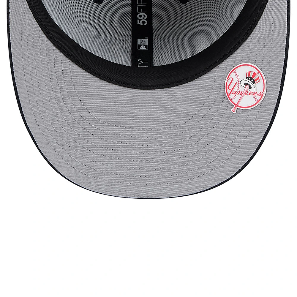 Men's New Era Navy York Yankees 2025 MLB Clubhouse Low Profile 59FIFTY Fitted Hat