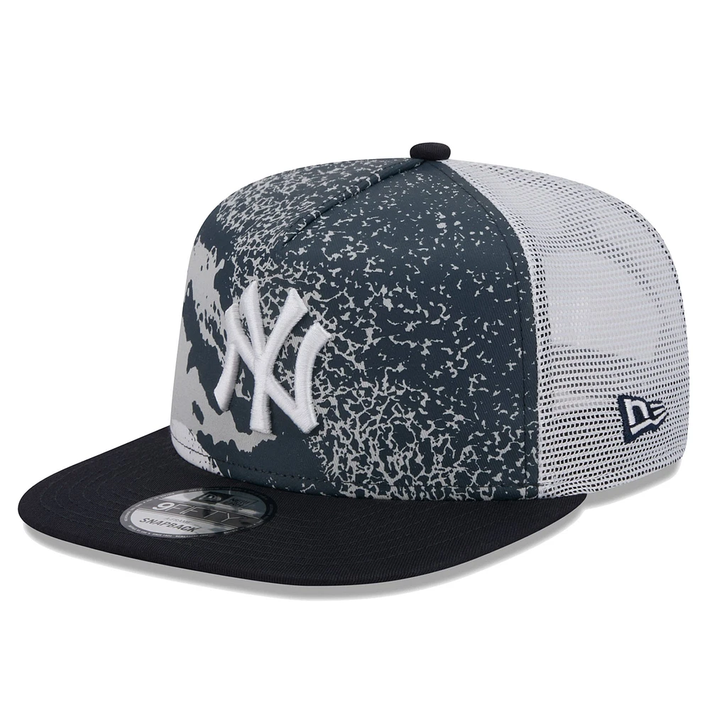 Men's New Era Navy New York Yankees Court Sport 9FIFTY Snapback Hat