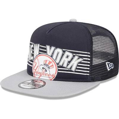 Men's New Era Navy New York Yankees Speed Golfer Trucker Snapback Hat