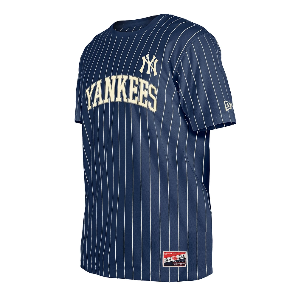 T-shirt New Era bleu marine à rayures rétro des Yankees de York pour homme