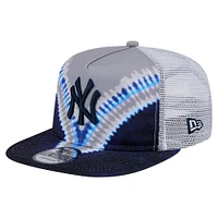 Casquette ajustable New Era New York Yankees Tie-Dye Golfer Trucker pour homme