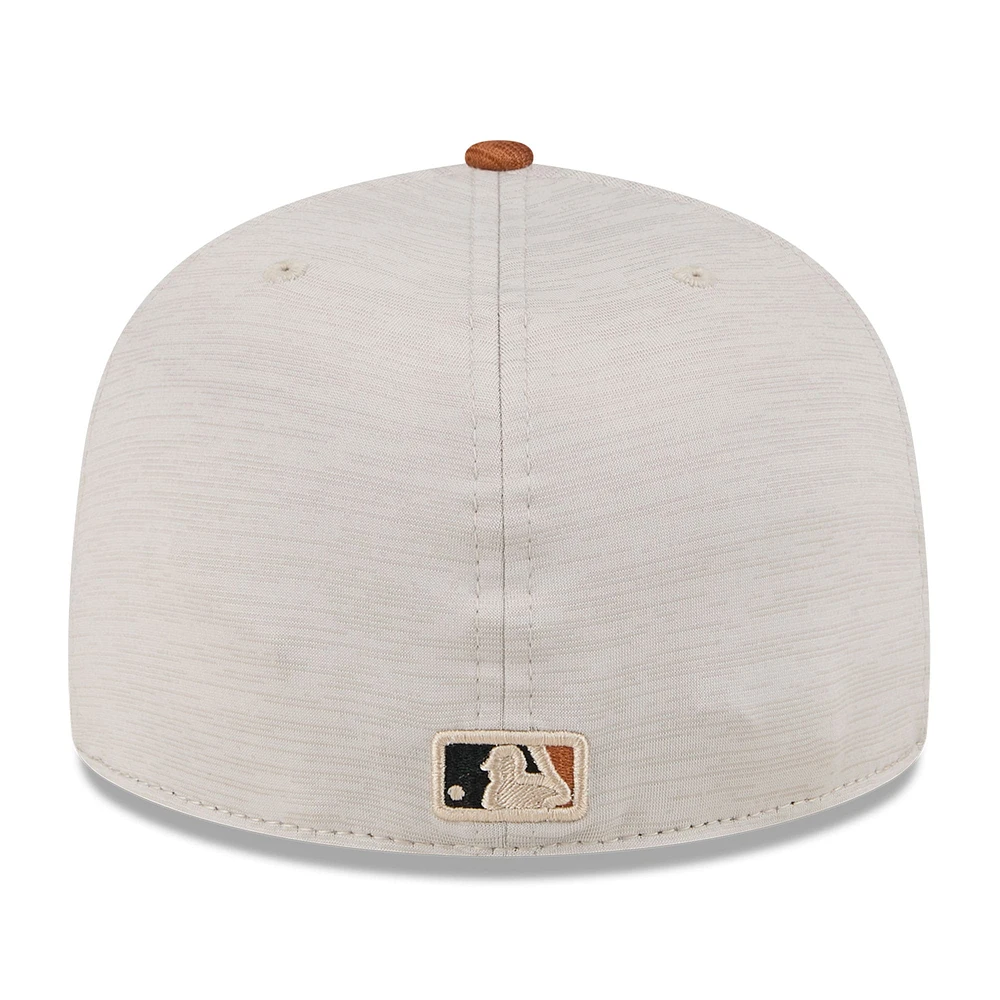 Casquette ajustée 59FIFTY New Era York Yankees 2024 Clubhouse pour hommes, pierre/marron