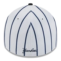 Men's New Era White York Yankees 2025 Spring Training 39THIRTY Flex Hat
