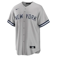 Maillot de joueur Nike Aaron Judge New York Yankees Big & Tall Road Replica pour homme, gris