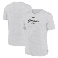 T-shirt d'entraînement Nike Ash New York Yankees Authentic Collection Velocity Performance pour homme