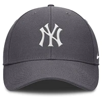 Men's Nike  Gray New York Yankees Club Performance Adjustable Hat