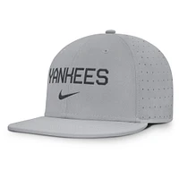 Men's Nike Gray New York Yankees True Performance Fitted Hat