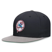 Casquette ajustée Nike New York Yankees Rewind Cooperstown True Performance pour homme, bleu marine/gris