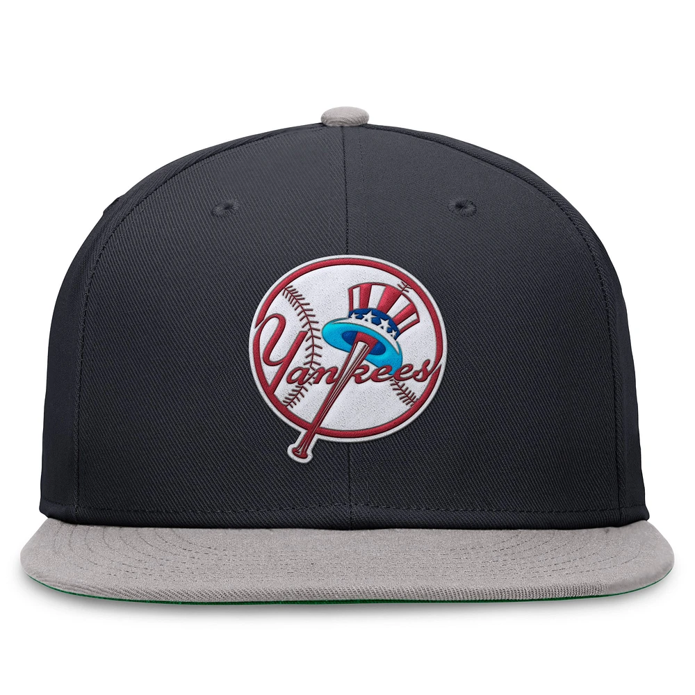 Casquette ajustée Nike New York Yankees Rewind Cooperstown True Performance pour homme, bleu marine/gris