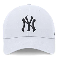 Men's Nike White New York Yankees Club Adjustable Hat