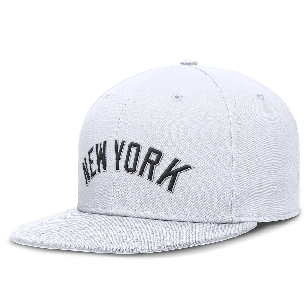 Men's Nike White New York Yankees True Performance Fitted Hat