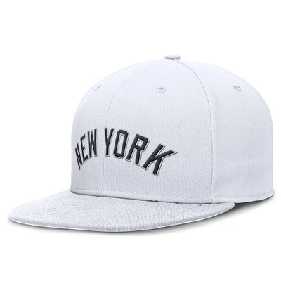 Men's Nike White New York Yankees True Performance Fitted Hat