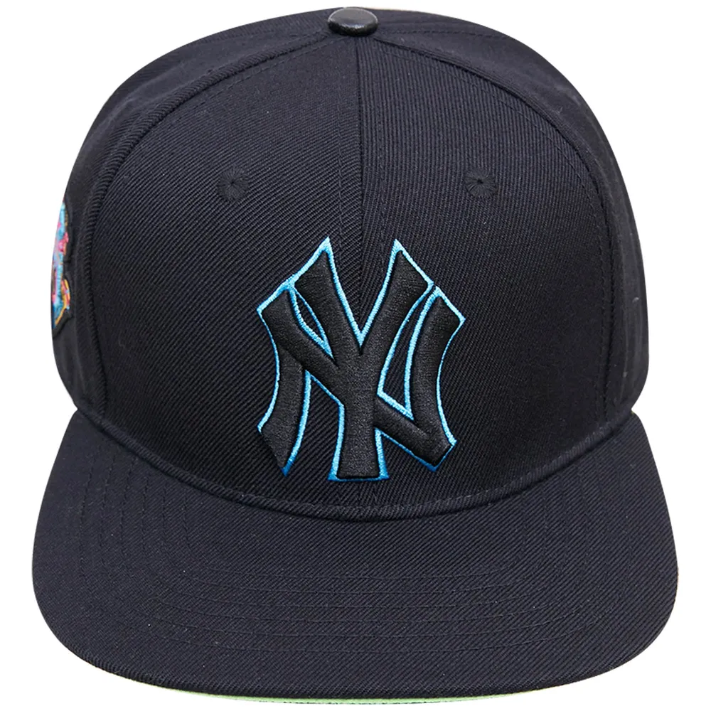 Lids New York Yankees Pro Standard Washed Neon Snapback Hat - Gray