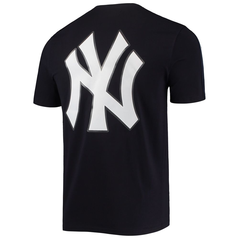 Men's Pro Standard New York Yankees Logo Shirt