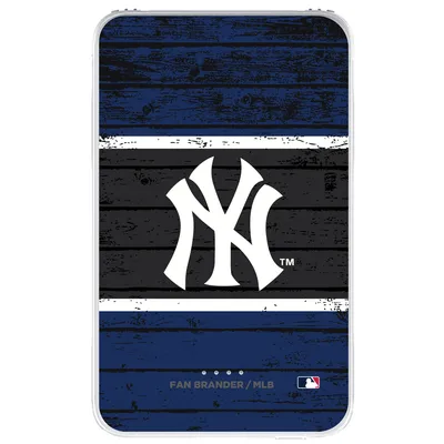 New York Yankees Wood Design 10,000 mAh Portable Power Pack