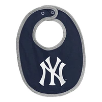 Newborn & Infant New York Yankees Tied Up Bodysuit, Bib Bootie Set