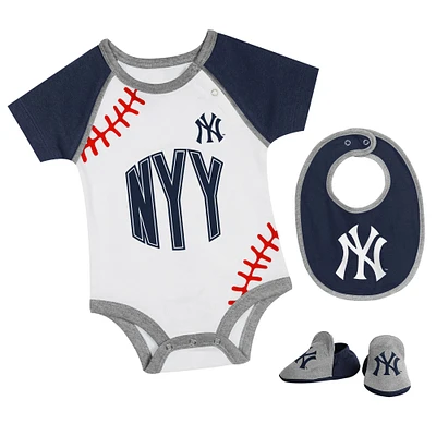 Newborn & Infant New York Yankees Tied Up Bodysuit, Bib Bootie Set