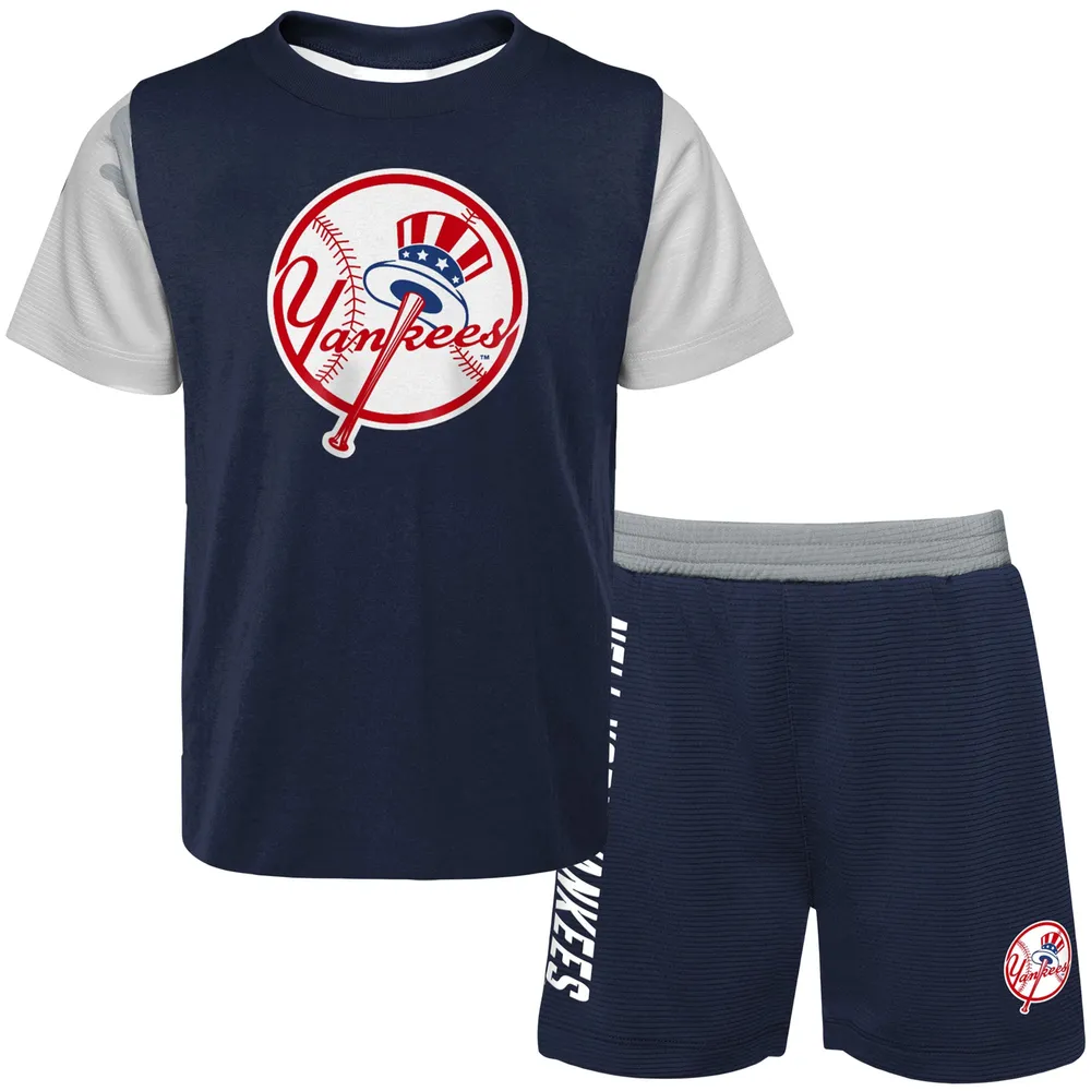 Infant White/Navy New York Yankees Little Hitter V-Neck T-Shirt & Shorts Set