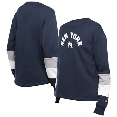 Sweat-shirt ras du cou New Era bleu marine York Yankees Gameday pour femme
