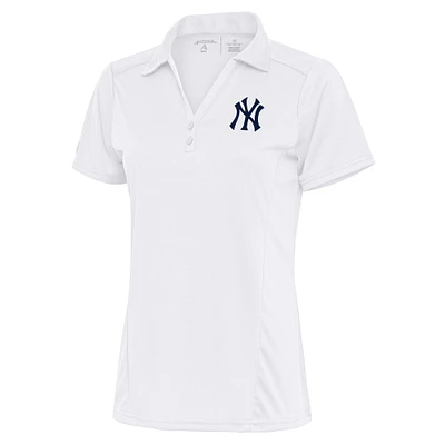 Women's Antigua White New York Yankees Logo Tribute Polo