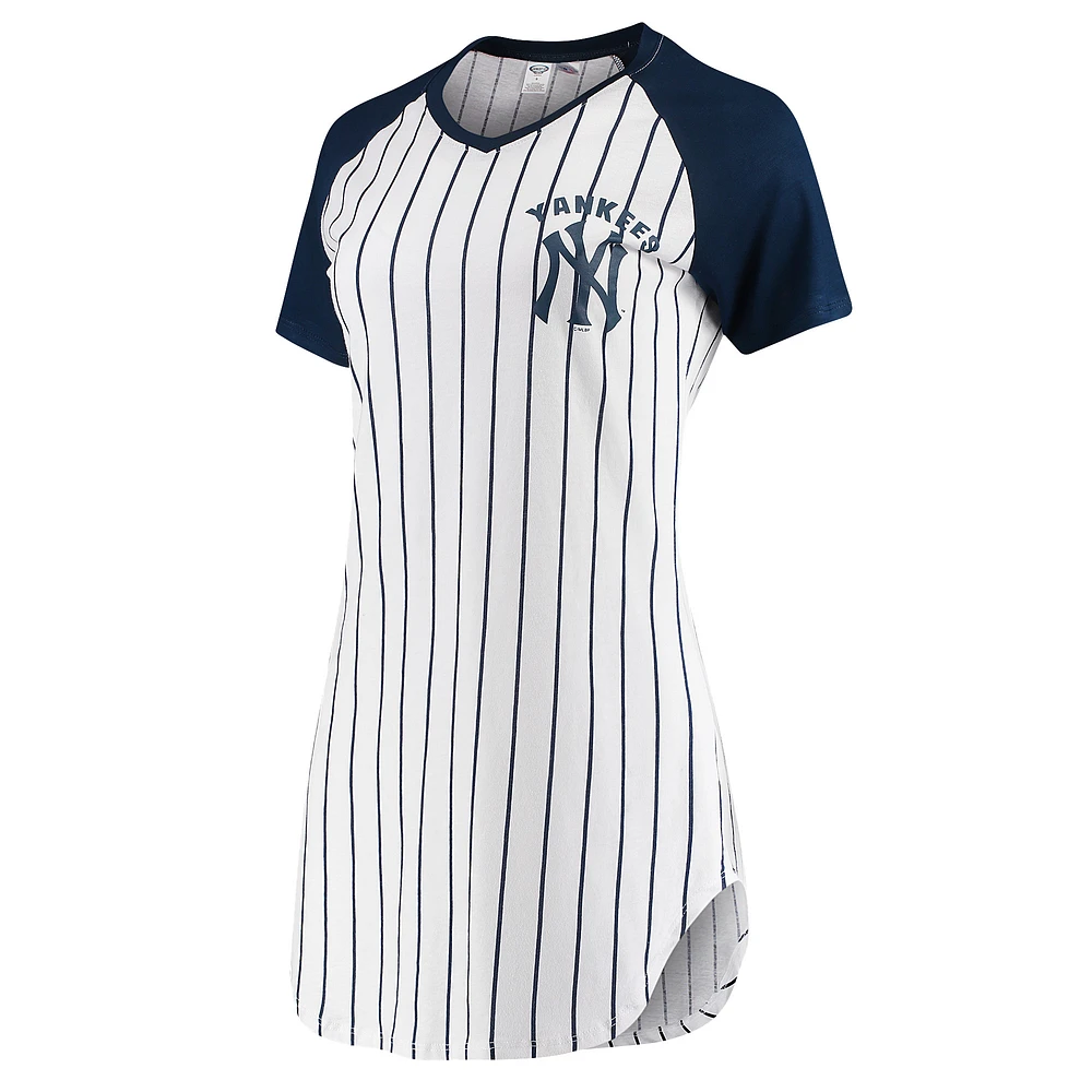 Chemise de nuit Concepts Sport blanche à fines rayures New York Yankees Vigor pour femmes