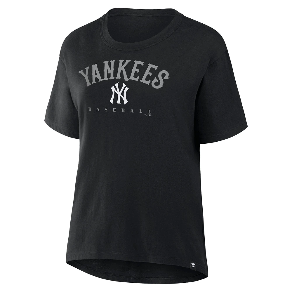 Women's Fanatics  Black New York Yankees Home Run Legacy T-Shirt