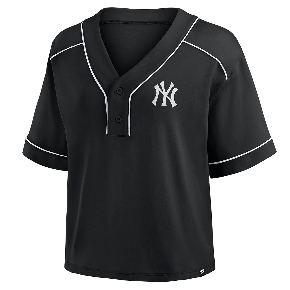 Women's Fanatics Black New York Yankees Oversized Champ Game Cropped V-Neck T-Shirt