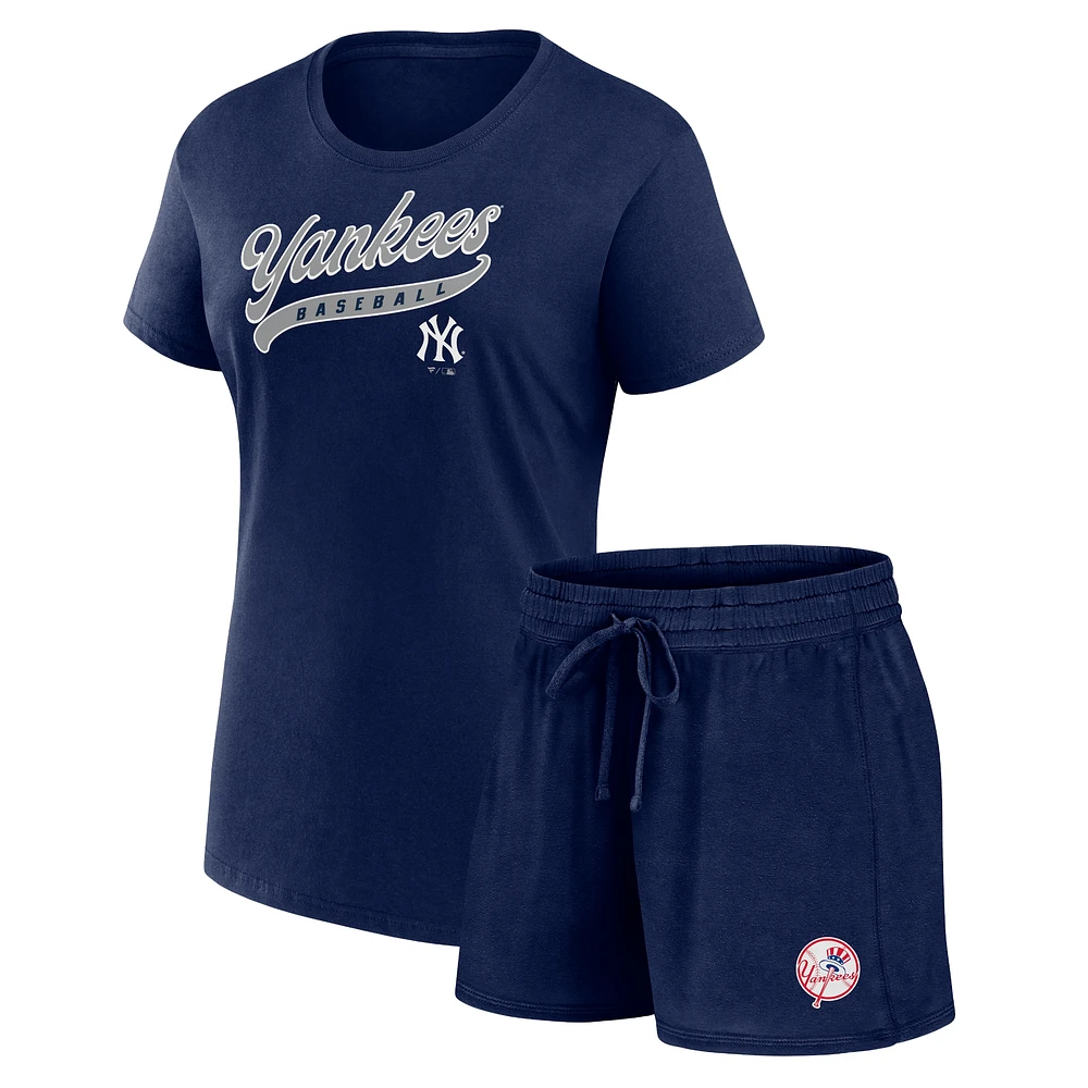 Women's Fanatics New York Yankees Start to Finish T-Shirt & Shorts Combo Pack