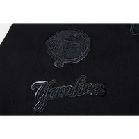 Sweat à capuche court Pro Standard New York Yankees Triple Black pour femme