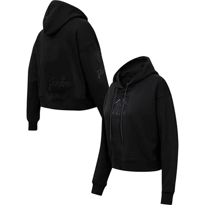 Sweat à capuche court Pro Standard New York Yankees Triple Black pour femme