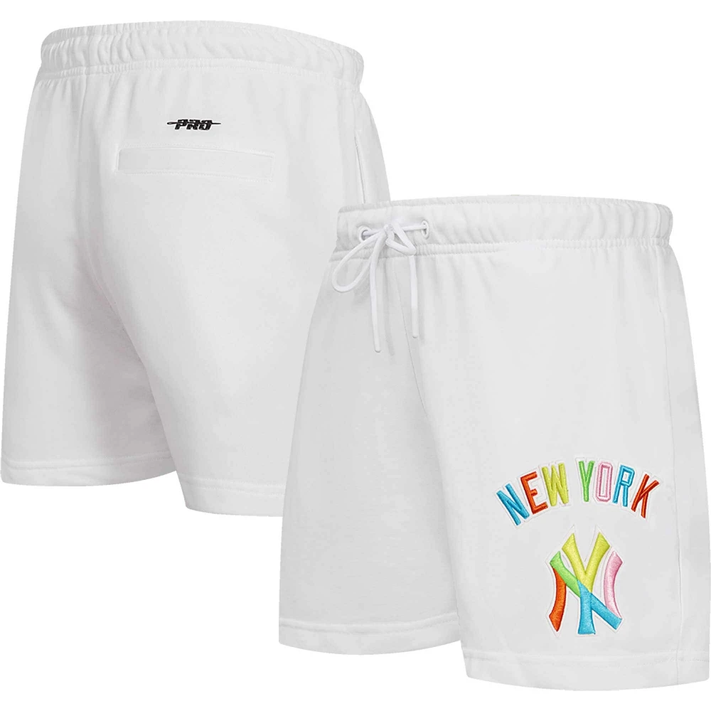 Short néon délavé des New York Yankees Pro Standard pour femme, blanc