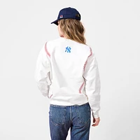 Sweat-shirt à capuche pour femme Terez Cream New York Yankees Baseball Stitch