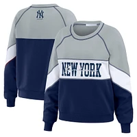 Sweat-shirt à col ras du cou WEAR by Erin Andrews pour femmes, gris chiné/marine, New York Yankees