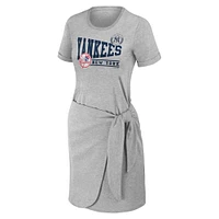 Robe t-shirt nouée WEAR by Erin Andrews gris chiné des New York Yankees pour femmes