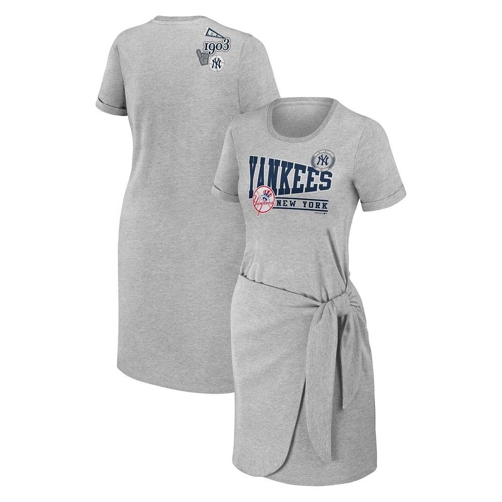 Robe t-shirt nouée WEAR by Erin Andrews gris chiné des New York Yankees pour femmes