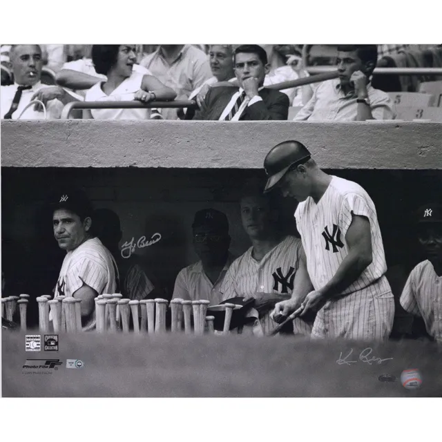 Autographed New York Yankees Jose Trevino Fanatics Authentic 16 x 20  Hitting Photograph