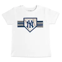 Youth Tiny Turnip White New York Yankees Teddy Boy T-Shirt Size: Medium